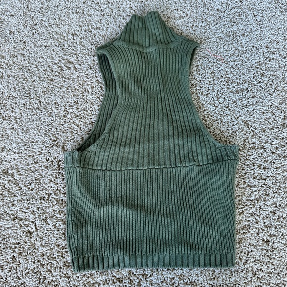 Danielle Guizio Olive Ribbed Turtleneck Top - Picture 3 of 3